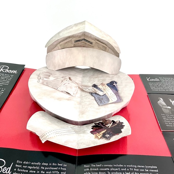 Alfred Hitchcock & Graceland Elvis Presley retro pop up coffee table books set - Picture 8 of 15